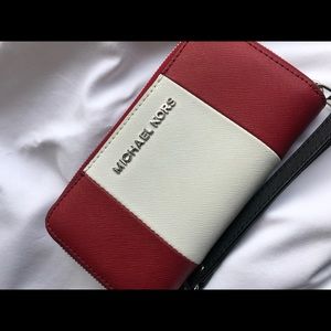 Michael kors wallet